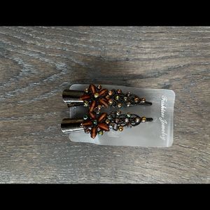NWOT - Hair Clips